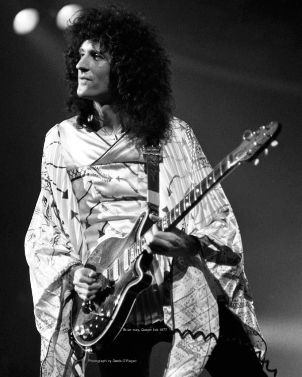 QUEEN, Brian May live, 1977