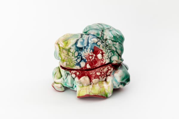 Kodai Ujiie Oribe Lacquer Incense Container 織部漆朱塗香合, 2024 Ceramic