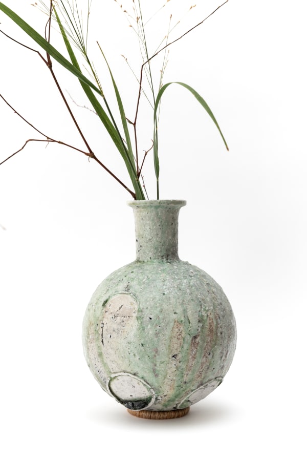 Yui Tsujimura Natural Glaze Hanging Vase 自然釉提瓶, 2024 Ceramic