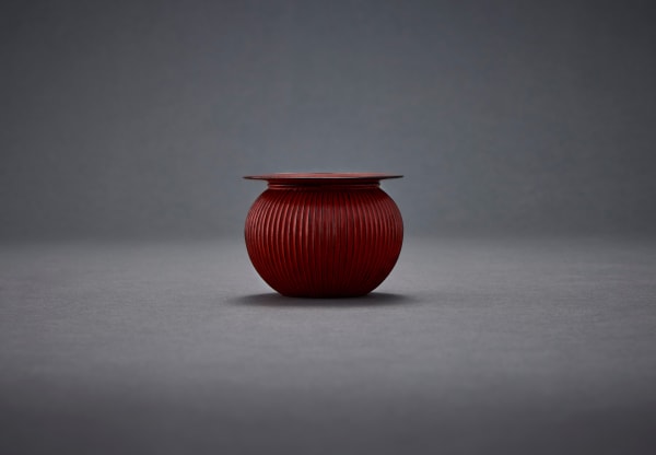 Jihei Murase Furrowed Negoro Herbal and Tea Container 根来塗線刻薬器茶器, 2024 Urushi lacquer, Zelkova elm