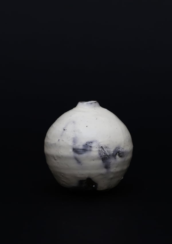 Shiro Tsujimura, Kohiki Small Sphere Vase