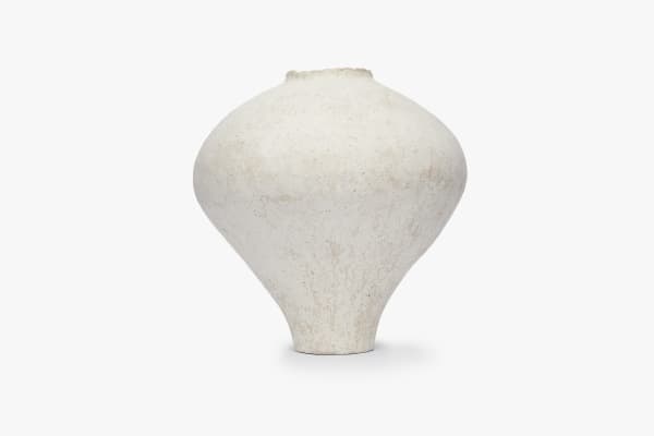 Wataru Myosyu 'Hakukoku' White Jar 白刻 壺, 2025 Ceramic