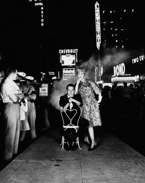 William Helburn, Newman and Woodward in Times Square, NYC, 1960