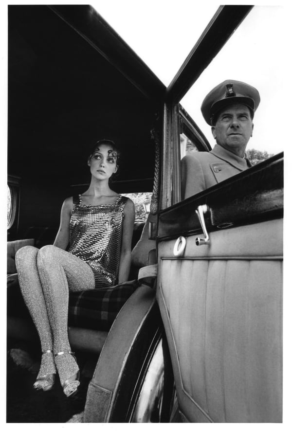 Jeanloup Sieff, Donna Mitchell, dress Paco Rabanne, London, British Vogue, 1967
