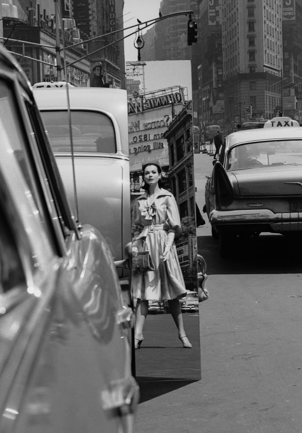 William Klein, Sandra + Mirrors, Times Square, New York, VOGUE, 1962