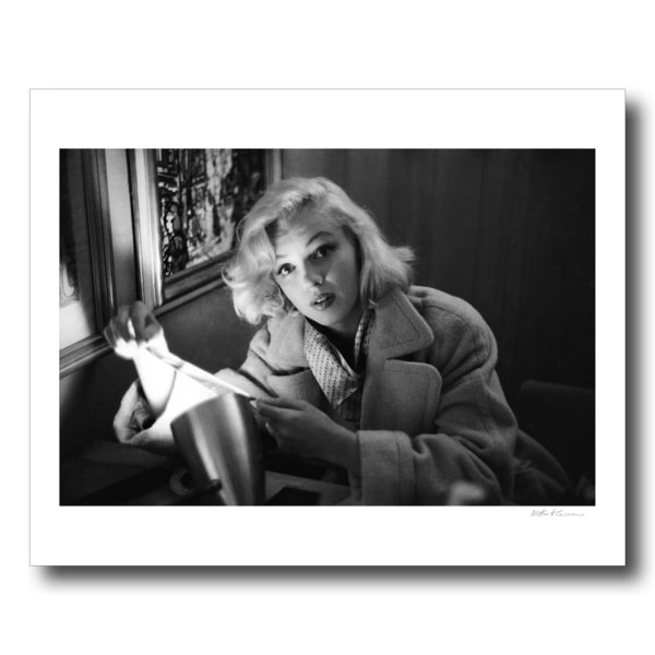 Milton H. Greene, Marilyn Monroe on a trip to Los Angeles for the first Look Magazine sitting with Milton Green, CA, US, 1953