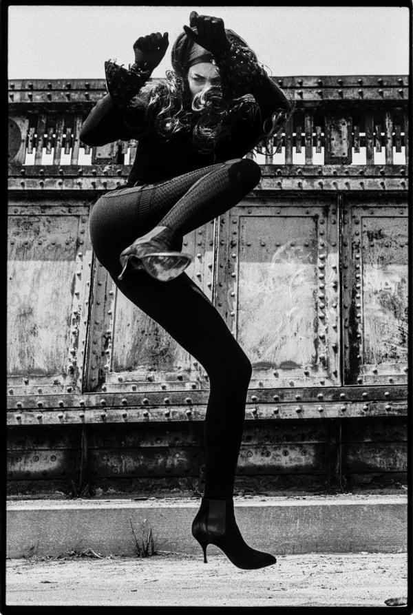 Max Vadukul, Ca cartoon, Linda Evangelista, Kick!, for Vogue Paris, New York City, 1989