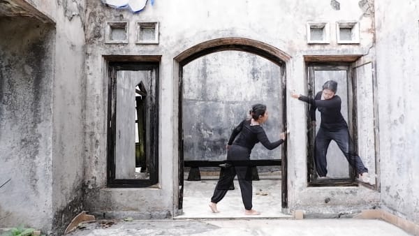 Dea Widya, The Door and The Double, 2018