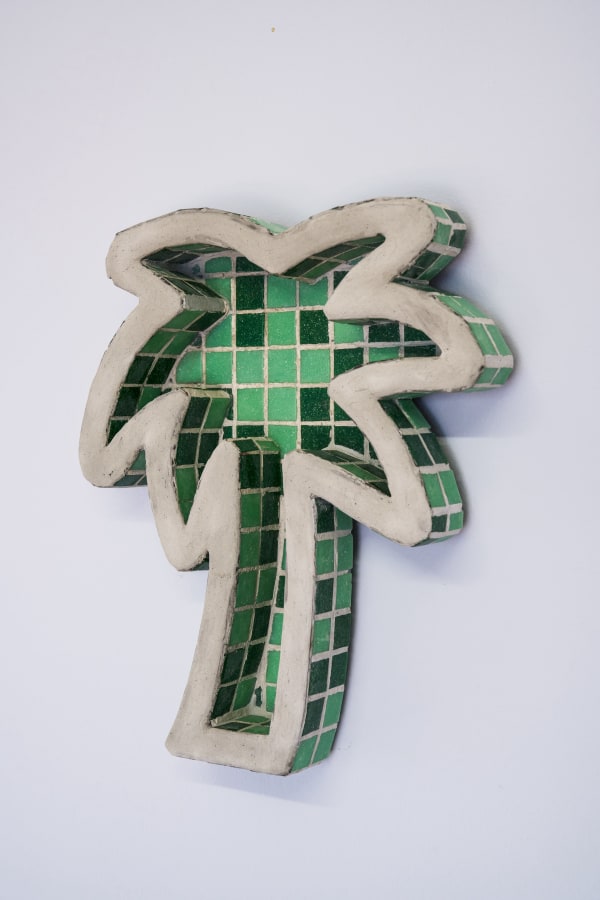 Jessica Briceño Cisneros Piscina Palmera, 2024 On the back Escultura en MDF, plumavit recubierto con mezcla de concreto, mosaicos vítreo y fragüe. 30 x 20 x5 cm Edition of 3 plus 1 artist's proof (Edition record)