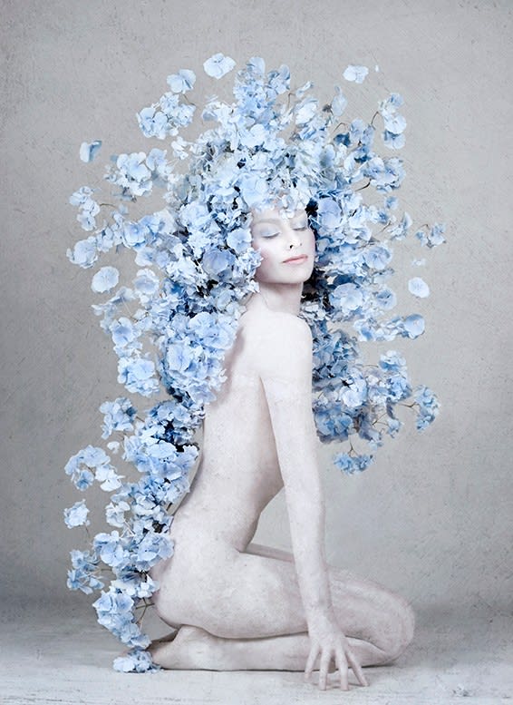 Isabelle van Zeijl, Serenity full figure, 2022