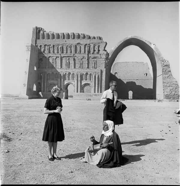Latif Al Ani, US couple at Taq Kasra (Ruins of Ctesiphon), Al Mada'in, Salman Pak, Baghdad, 1965, 2019