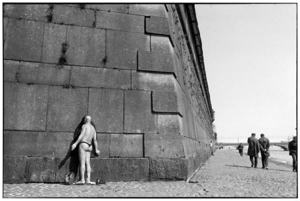 Henri Cartier-Bresson, Peter and Pauls Fortress on the Neva River, Leningrad, Soviet Union, 1973