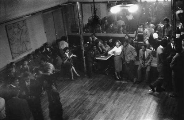 Elliott Erwitt Bal Negre, Paris, 1952