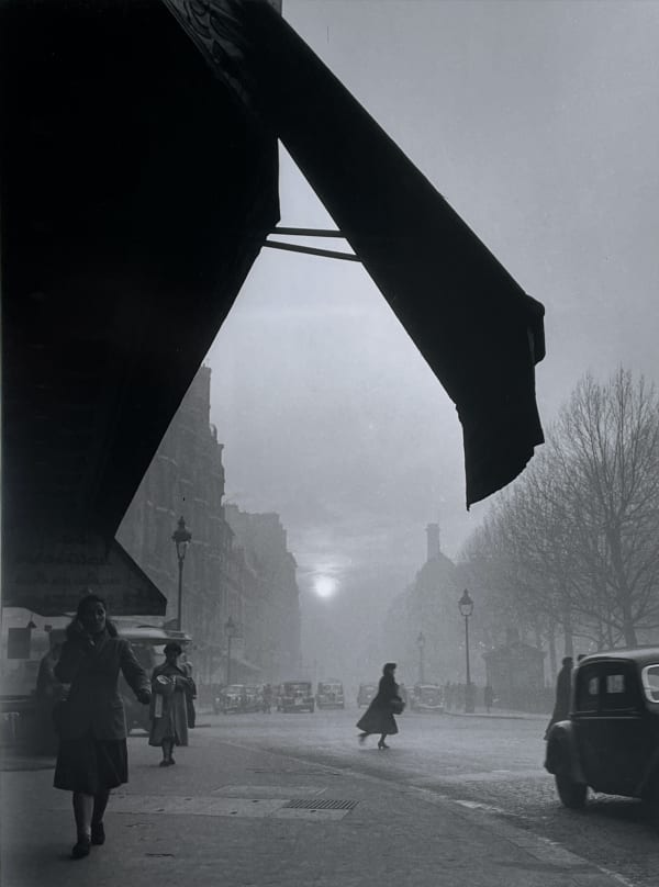 Willy Ronis Carrefour, Sèvres-Babylone, Paris, 1948 SOLD