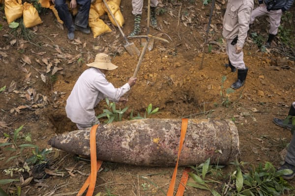 TUAN ANDREW NGUYEN, Unexploded Ordnance, 16in. 50 caliber, Sông Ngân hamlet, Linh Thượng Village, Gio Linh district, Quảng Trị January 14, 2021, 2022
