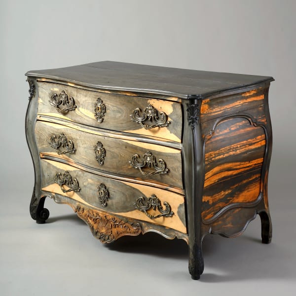 A Bordeaux Ebony Commode
