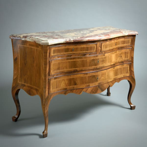 FLORENTINE ROSEWOOD SERPENTINE COMMODE