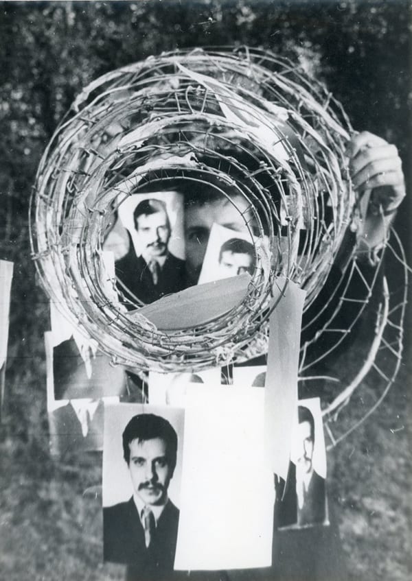 Iosif Király, Fumul-cu-turnul-de-sarma-si-fotografii, 1983