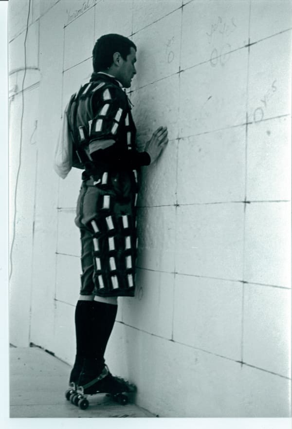 Paul Neagu, Horizontal Rain, 1975