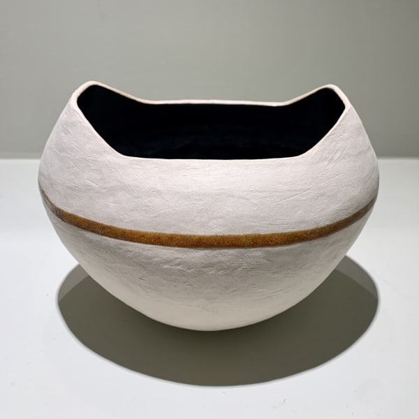 Elli Carr, Stoneware Form with Umber Line , 2021