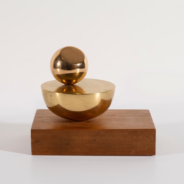 Barbara Hepworth, Sphere and Hemisphere, 1962