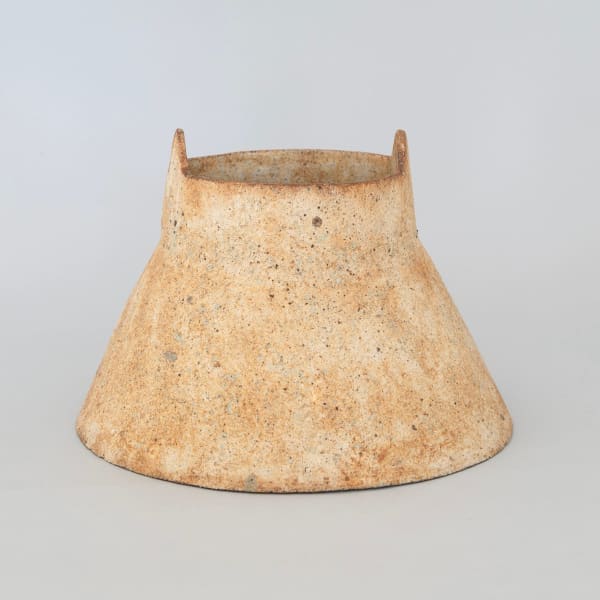 Churn with lugs