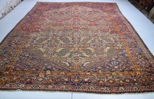 Mahal carpet, Persia 383 x 276cm circa 1890 - 1910