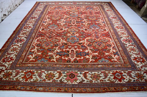 Ziegler Mahal carpet, Persia 380 x 290cm late 19th century