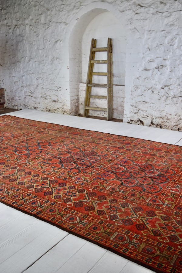 Beshir gallery carpet, Turkmenistan 573 x 227cm late 19th century