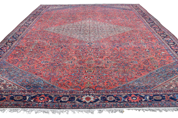 Sarouk Mahal carpet, Persia 626 x 387cm circa 1890 - 1910