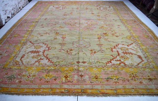 Ushak carpet, Anatolia 430 x 347cm late 19th century
