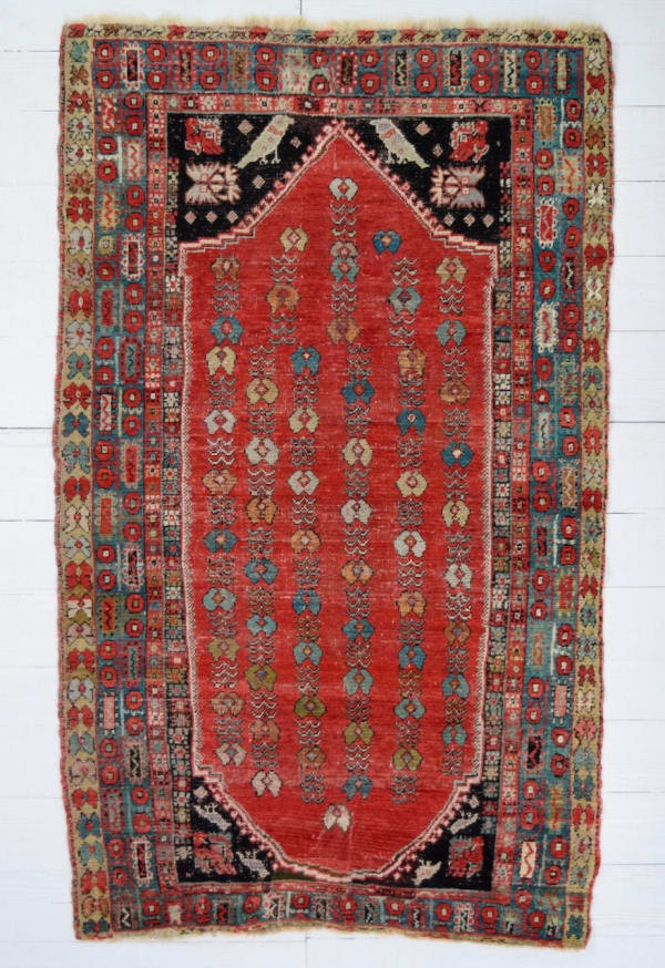 Ushak rug, west Anatolia 187 x 112cm late 19th century