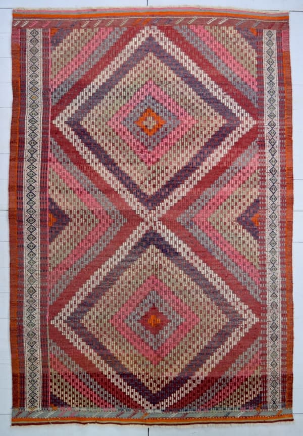 Anatolian Manisa kilim 245 x 166cm 2nd half 20th century