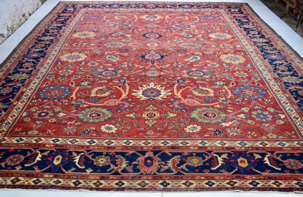 Ziegler Mahal carpet, Persia 433 x 350cm late 19th century