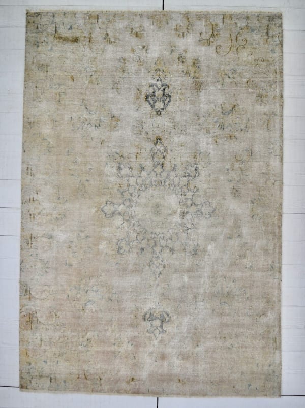 Faded Kirman rug, Persia 254 x 170cm circa 1950s