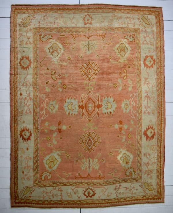 Ushak carpet, Anatolia 287 x 220cm late 19th century