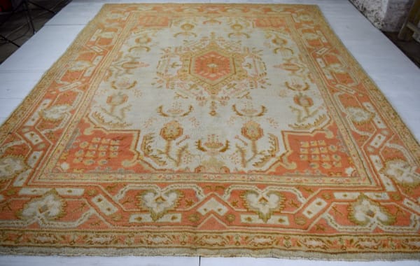 Ushak Borlu carpet, Anatolia 390 x 285cm circa 1890 - 1910