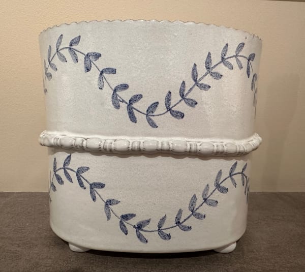 Emily Mitchell, Wave III - Delft Jardinière