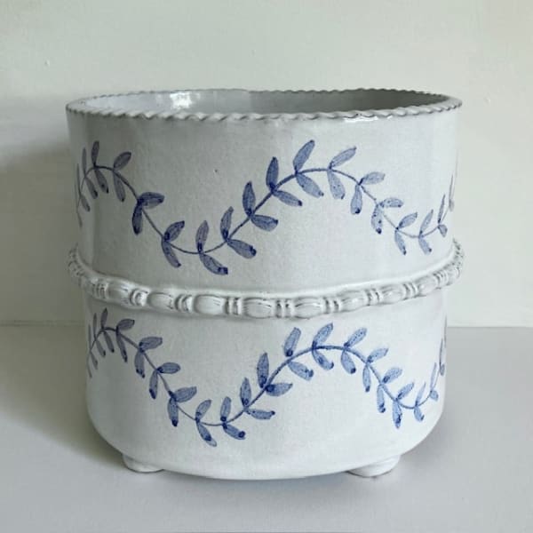 Emily Mitchell, Wave II - Delft Jardinière