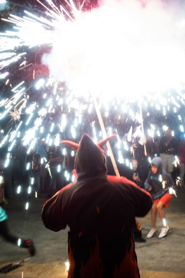 Barry Snidow, FIESTAS Y FUEGO, DIABLO CON CHISPAS, CHELVA