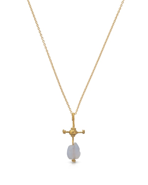 Byzantine, Gold and chalcedony cross pendant, Byzantine, circa 5th - 7th century AD