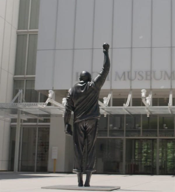 Glenn Kaino Invisible Man (Salute), 2018 Blackened Aluminum, Mirror Polished stainless steel , and concrete 95 x 36 x 18 in 241.3 x 91.4 x 45.7 cm
