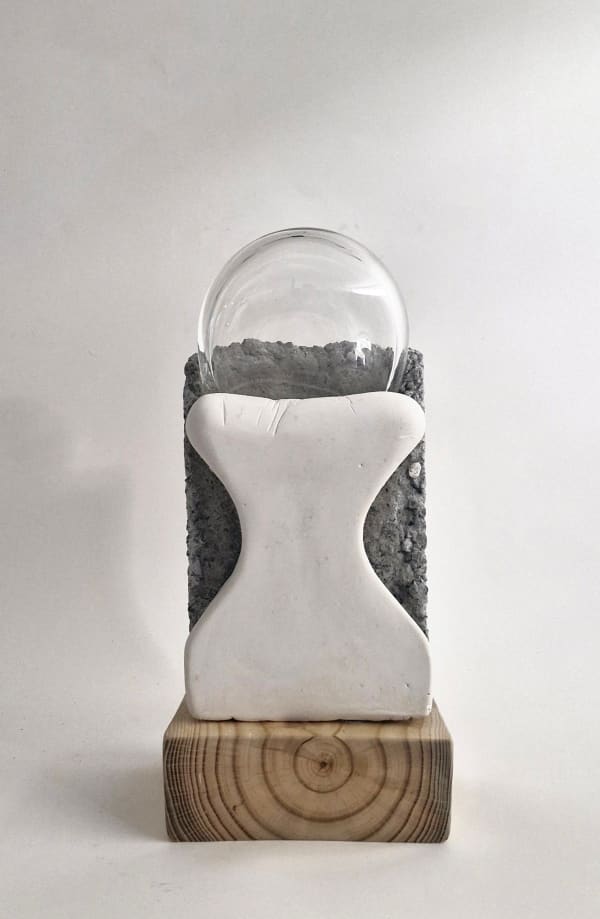 Jo Lane, ways of holding, 2025