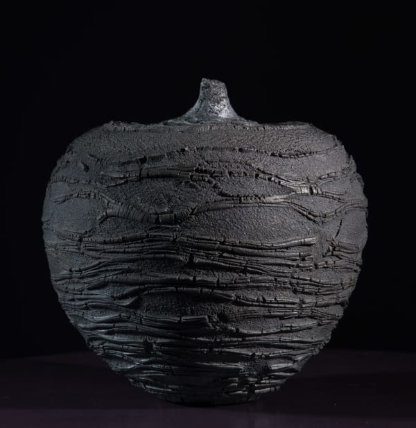 Patricia Shone lidded strata jar
