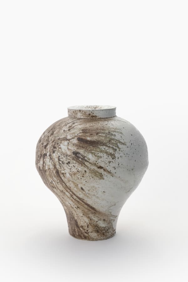 Woo Si-hyeong, Stoneware Vase, 2024