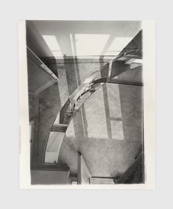 Gordon Matta-Clark, Office Baroque, 1977