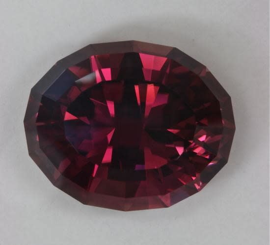Pink orange Oval 12.46 ct