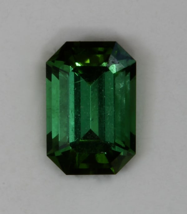 Green Emerald Cut 0.64 ct