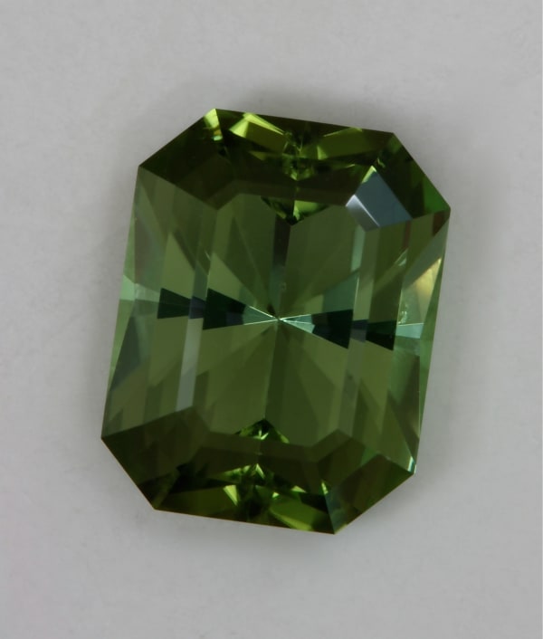 Green hex cut 2.59 ct