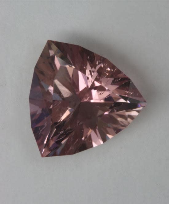Peach trillian 2.04 ct